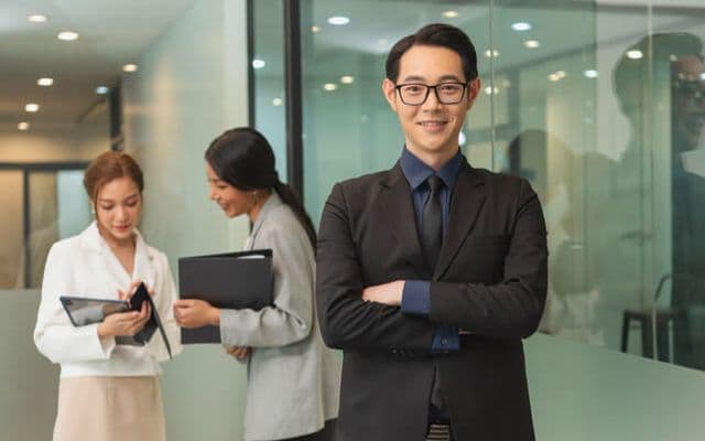 EOR vs Company Setup in Vietnam: Cost, Risk & Control Compared