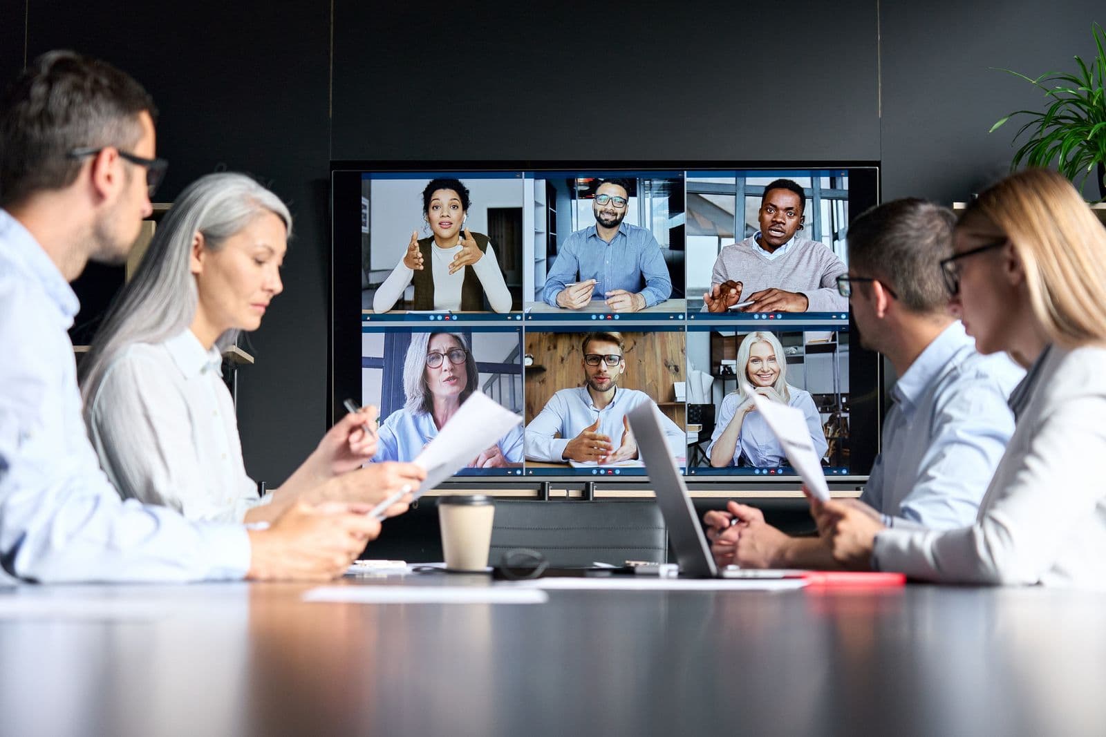 How to Hire Remote Employees in Vietnam (Without a Local Entity)